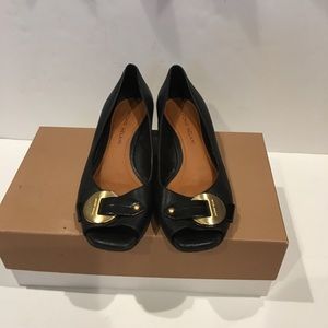 Like New Antonio Melani peep toe shoes